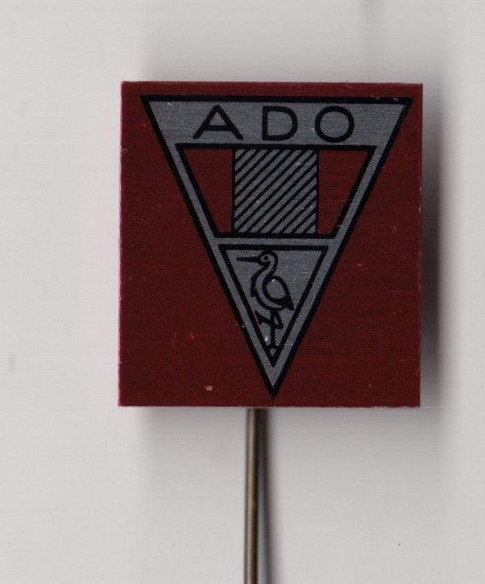 Voetbal Ado den Haag blik logo speldje, Gebruikt, Niet vindbaar, Niet vindbaar, Speldje of Pin