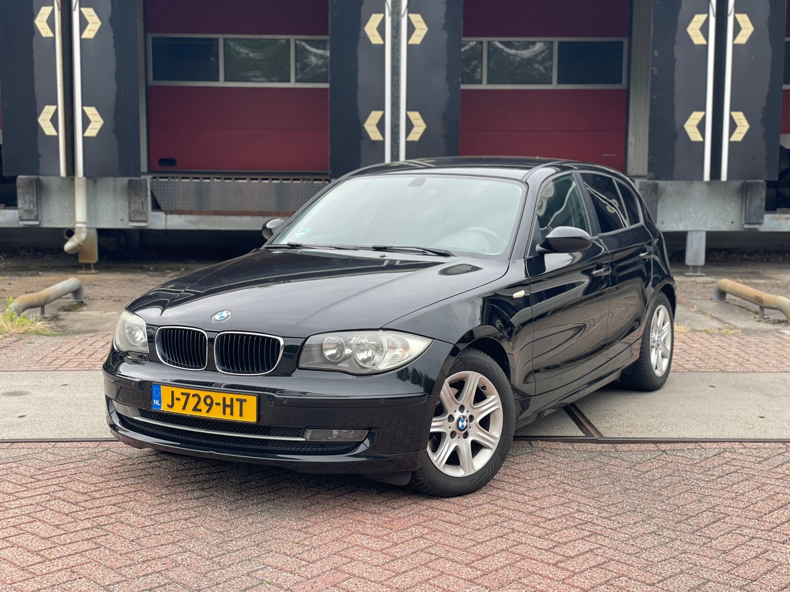 Bmw 1-Serie 116i | Airco | Parkeersensoren | Handgeschakeld, Auto's, 1-Serie, Euro 5, Zwart, 4 cilinders