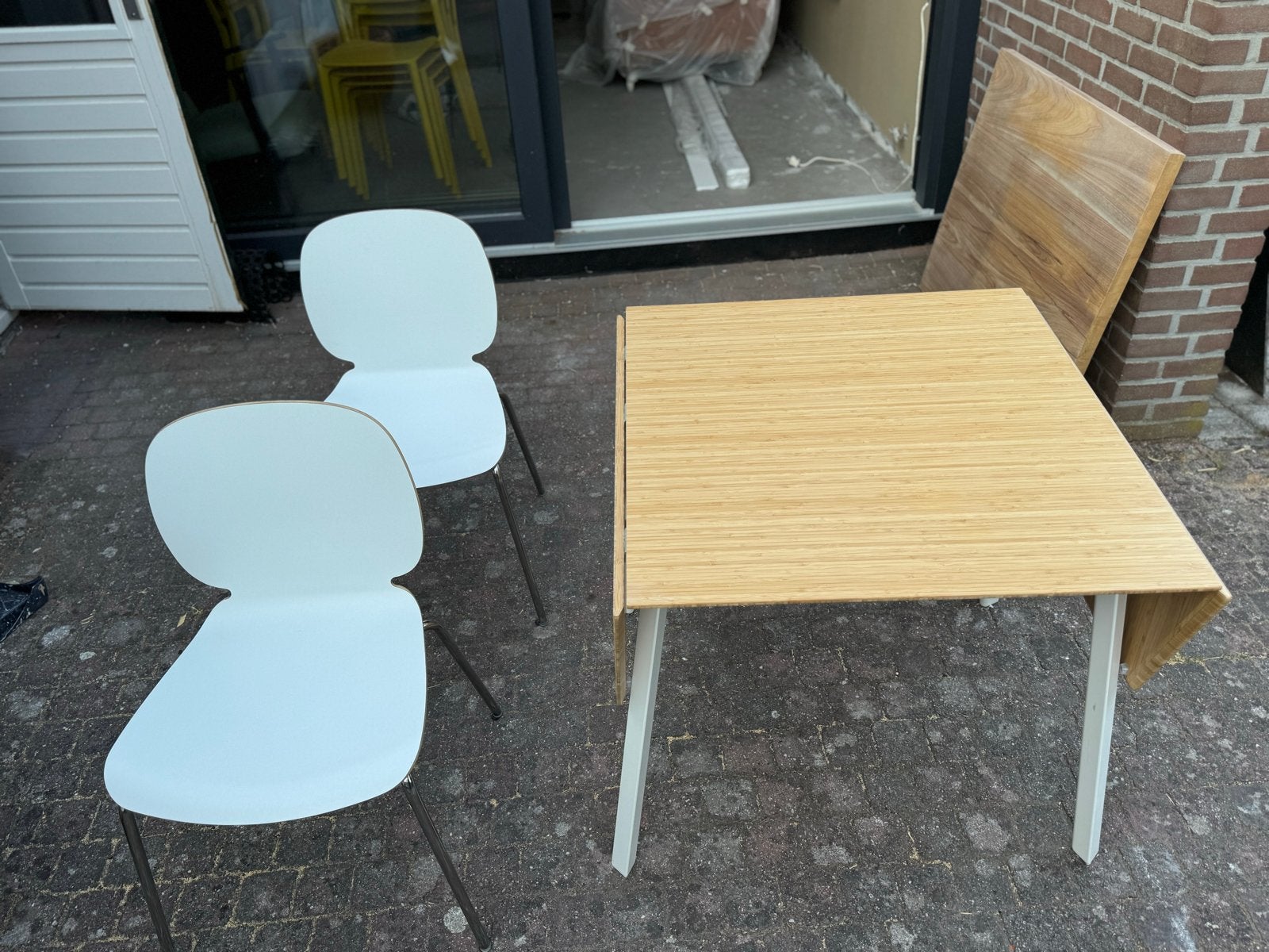 IKEA PS 2012 uitklapbare tafel met 2 Svenbertil stoelen, Huis en Inrichting, Tafels | Eettafels, Ophalen, Gebruikt, 100 tot 150 cm