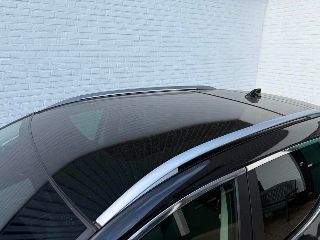 Nissan Qashqai 1.3 DIG-T N-Connecta l PANO l 360 l TREKHAAK!, Voorwielaandrijving, Gebruikt, 4 cilinders, Zwart