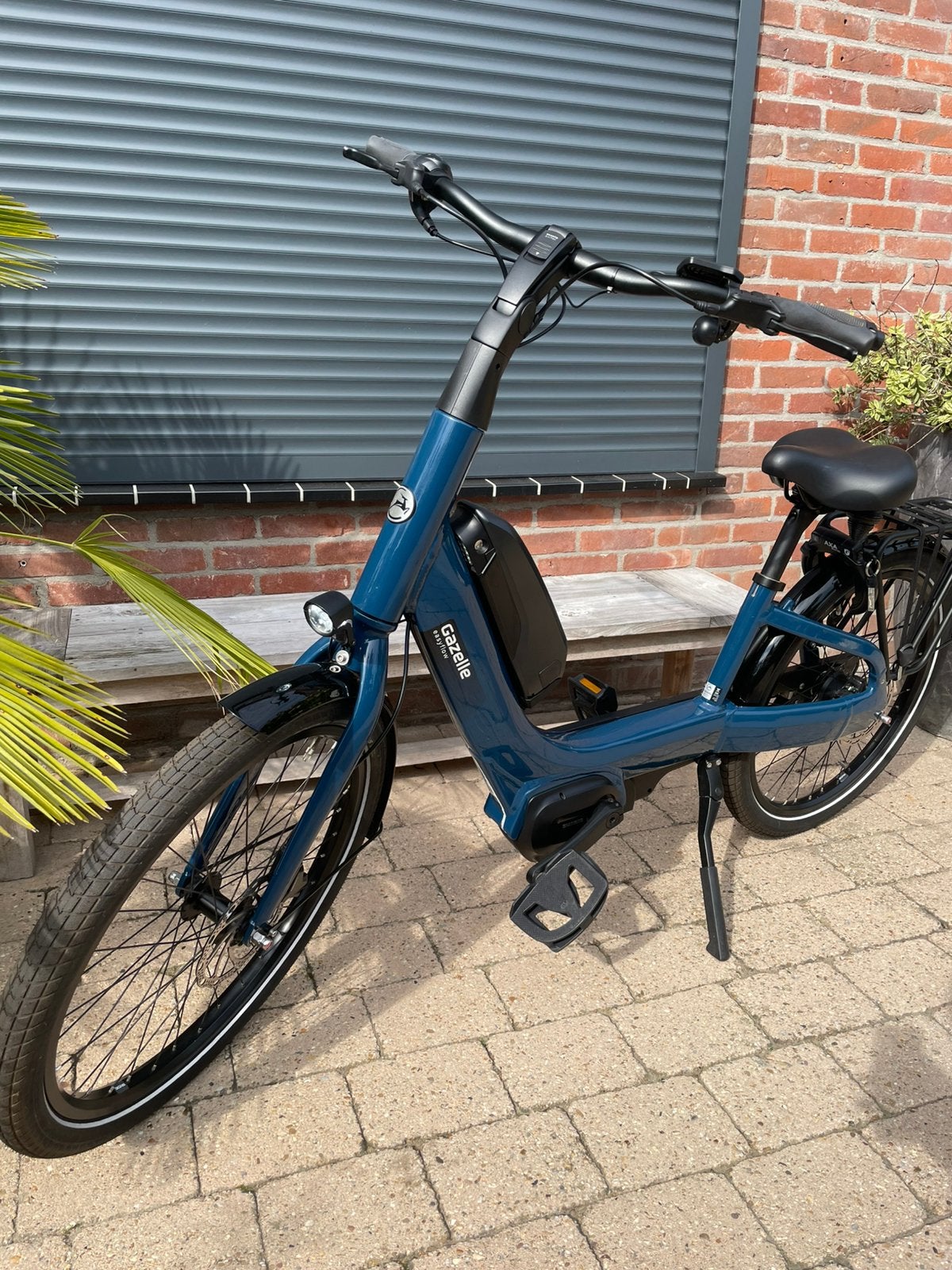 Foto 7 van Gazelle Easyflow Mallard Bleu 504kw accu en  79 kilometer