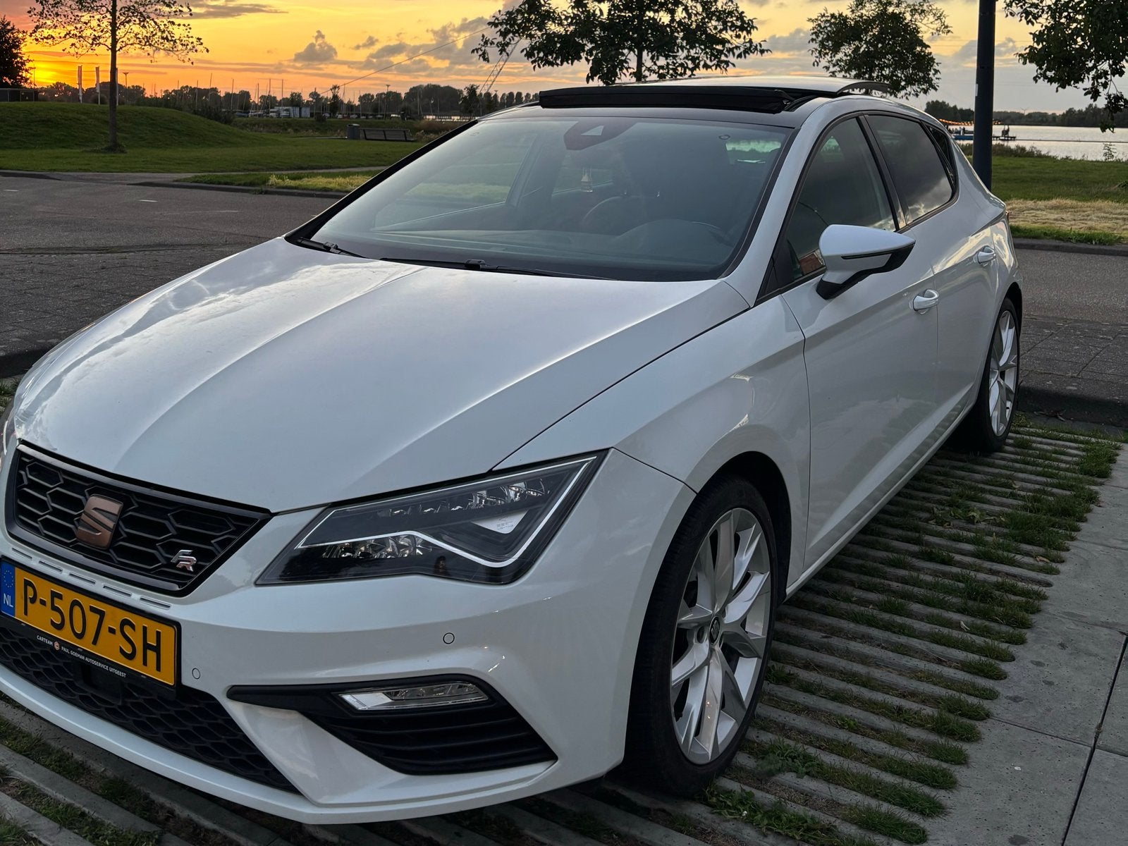 Seat Leon 2018 FR 150pk 1.4TSI  PANO LED KEYLESS, Auto's, Voorwielaandrijving, 1141 kg, 4 cilinders, Leon