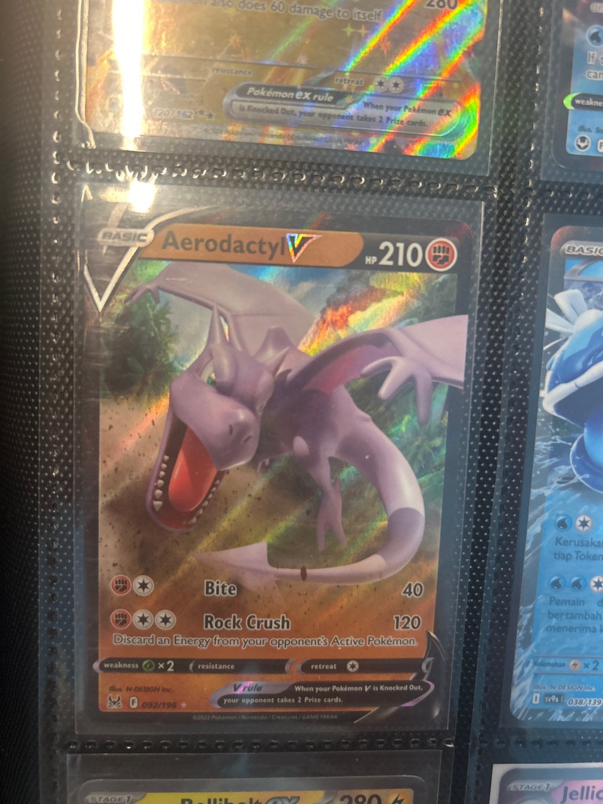 Pokémon TCG: Aerodactyl V (092/196) - Lost Origin, Ophalen of Verzenden, Zo goed als nieuw, Losse kaart