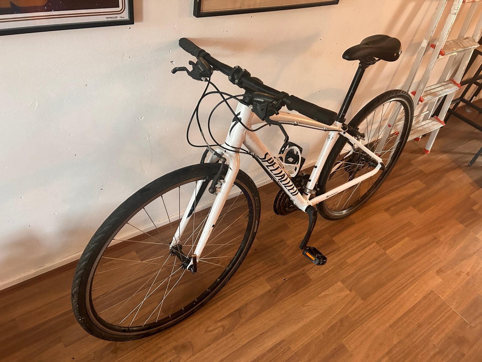 Specialized Sirrus hybride fiets - Wit, Fietsen en Brommers, Fietsen | Dames | Damesfietsen, Ophalen, Gebruikt, Overige merken