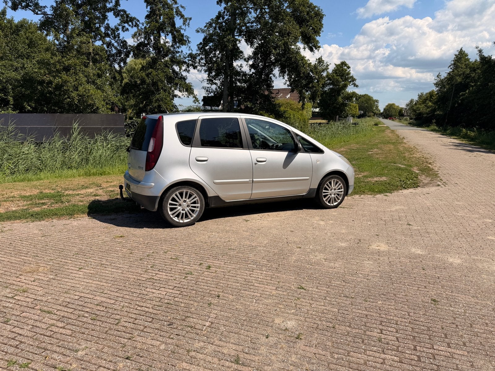Mitsubishi Colt 1.5 CZ5 2007 Grijs, Voorwielaandrijving, 970 kg, 40 €/maand, 4 cilinders