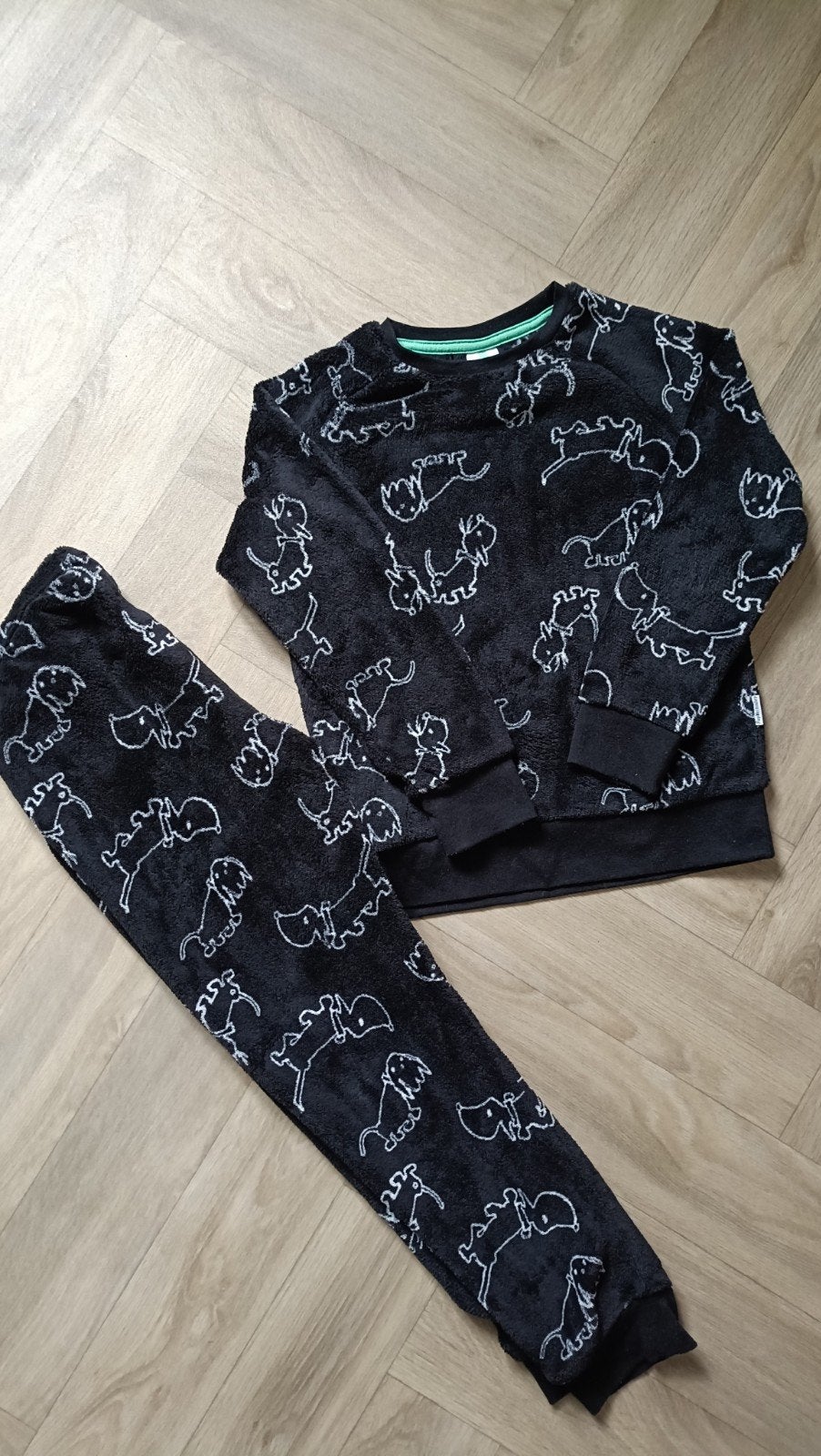 takkie badstof pak 122/128, Ophalen of Verzenden, Zo goed als nieuw, Hema, Jongen of Meisje