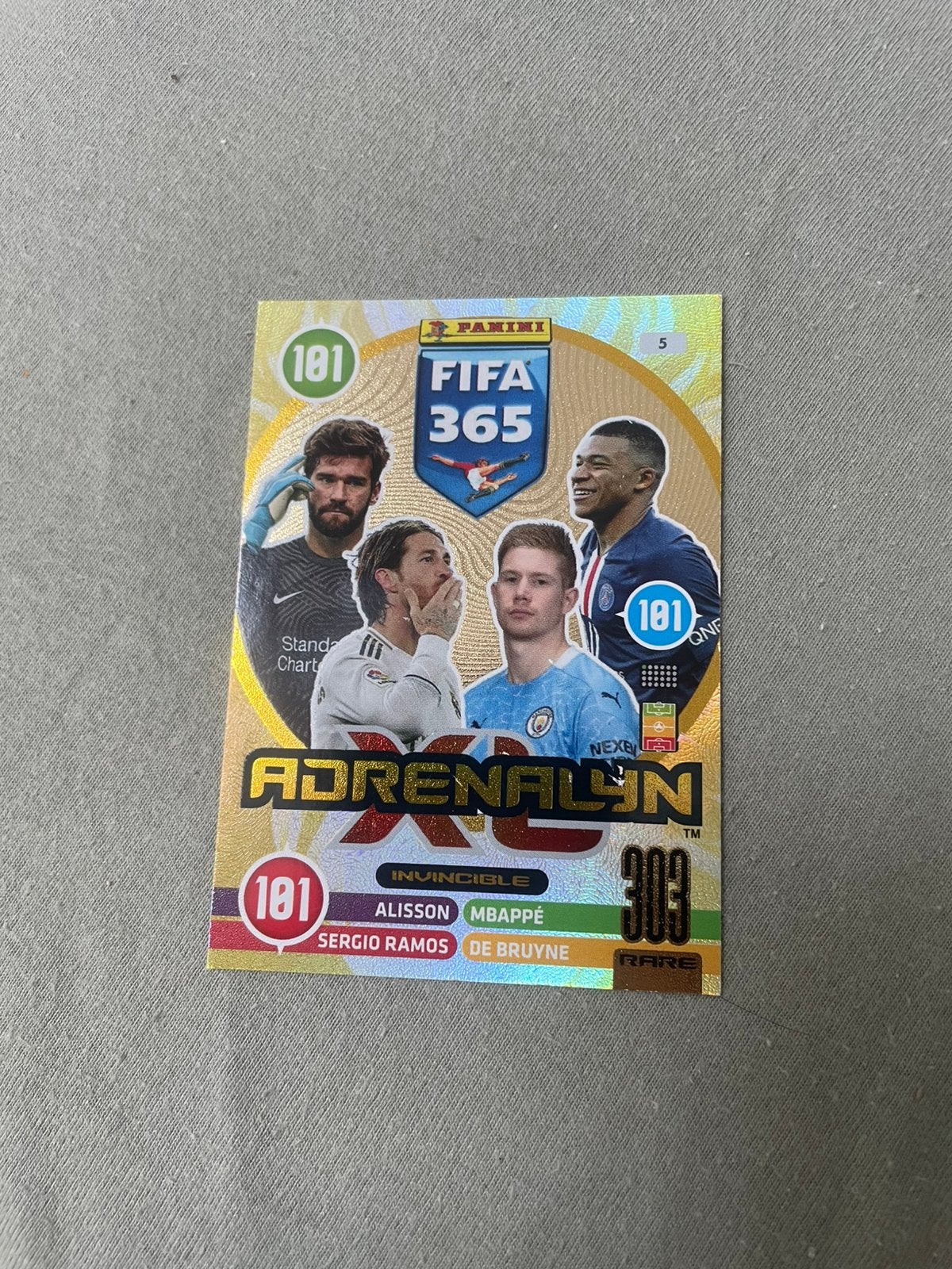 Panini 365 voetbalkaartje - ivincible - 2021, Hobby en Vrije tijd, Stickers en Plaatjes, Ophalen of Verzenden, Zo goed als nieuw