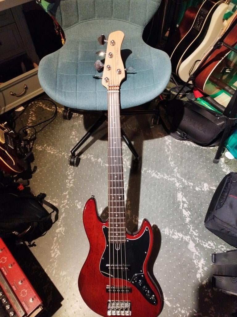 5-snarige Marcus Miller V3 basgitaar, Ophalen of Verzenden