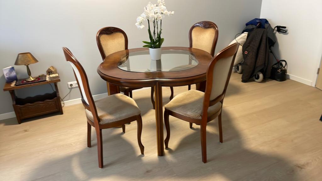 Wortelnoten ingelegde Tafel met 4 stoelen stof, Huis en Inrichting, Tafels | Eettafels, Ophalen, 100 tot 150 cm, Rond, 50 tot 100 cm