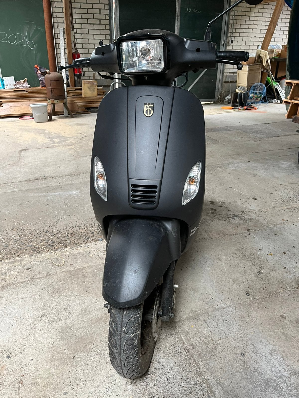 Btc riva sport, Ophalen, Maximaal 45 km/u, Zo goed als nieuw, Benzine