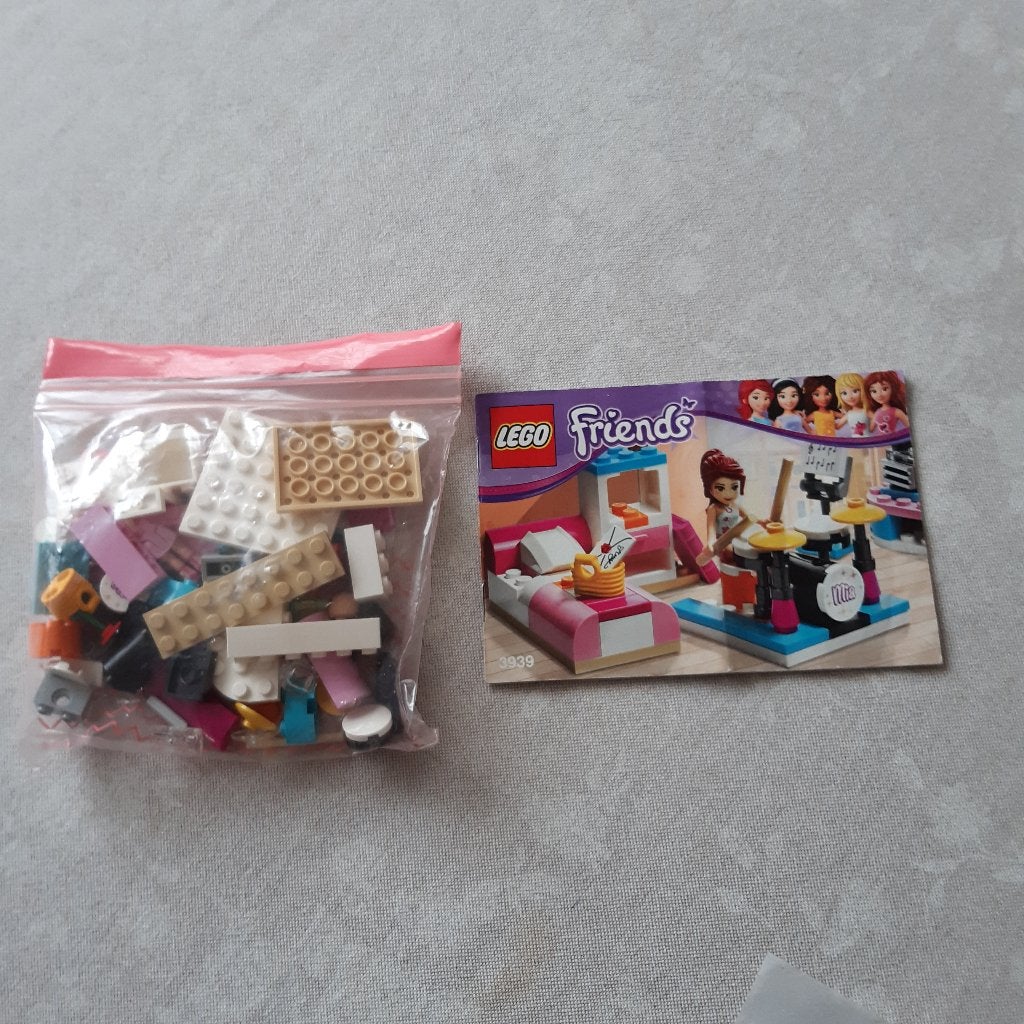 Lego friends Mia's  kamer  nr. 3939  en Kermis nr. 41128, Compleet, Gebruikt, Overige thema's, Lego