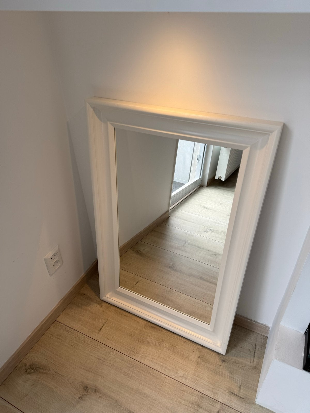 Witte spiegel met houten lijst IKEA ZGAN, Gebruikt, 100 tot 150 cm, Ophalen of Verzenden, Rechthoekig