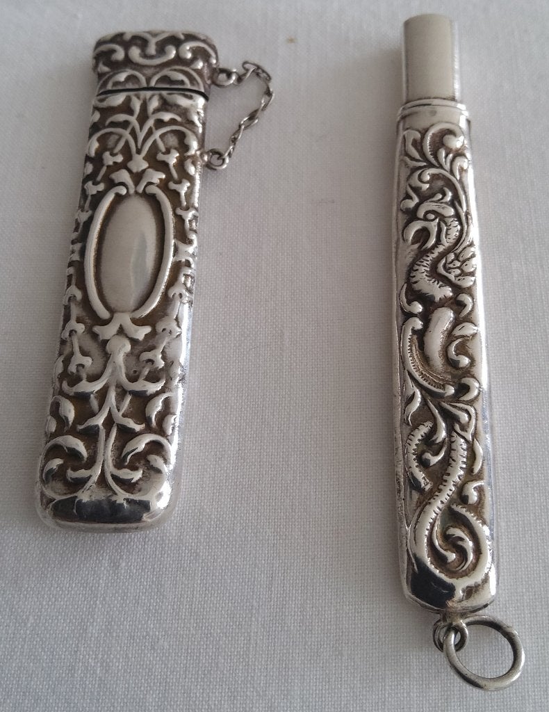 2 antieke  zilveren naalden kokers, Verzenden, Zilver, Overige typen