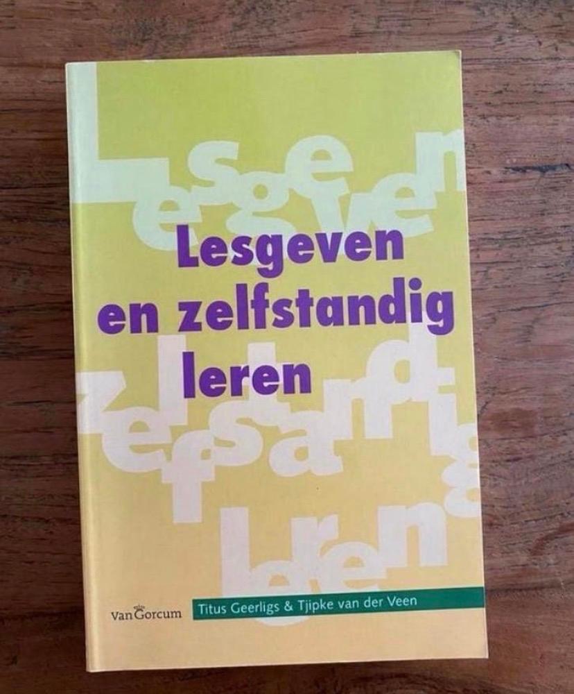 Lesgeven en zelfstandig leren - Titus Geerligs, Ophalen of Verzenden, Gamma, Zo goed als nieuw, HBO