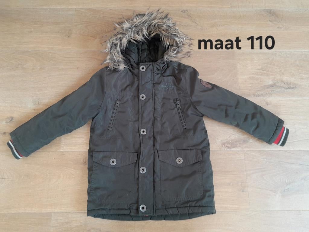 Groene winterjas maat 110 met bontkraag, Kinderen en Baby's, Kinderkleding | Maat 110, Jongen of Meisje, Ophalen of Verzenden