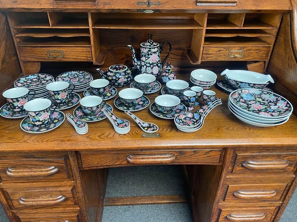 Uitgebreid Chinees Mille Fleurs Servies – Jingdezhen 09, Ophalen
