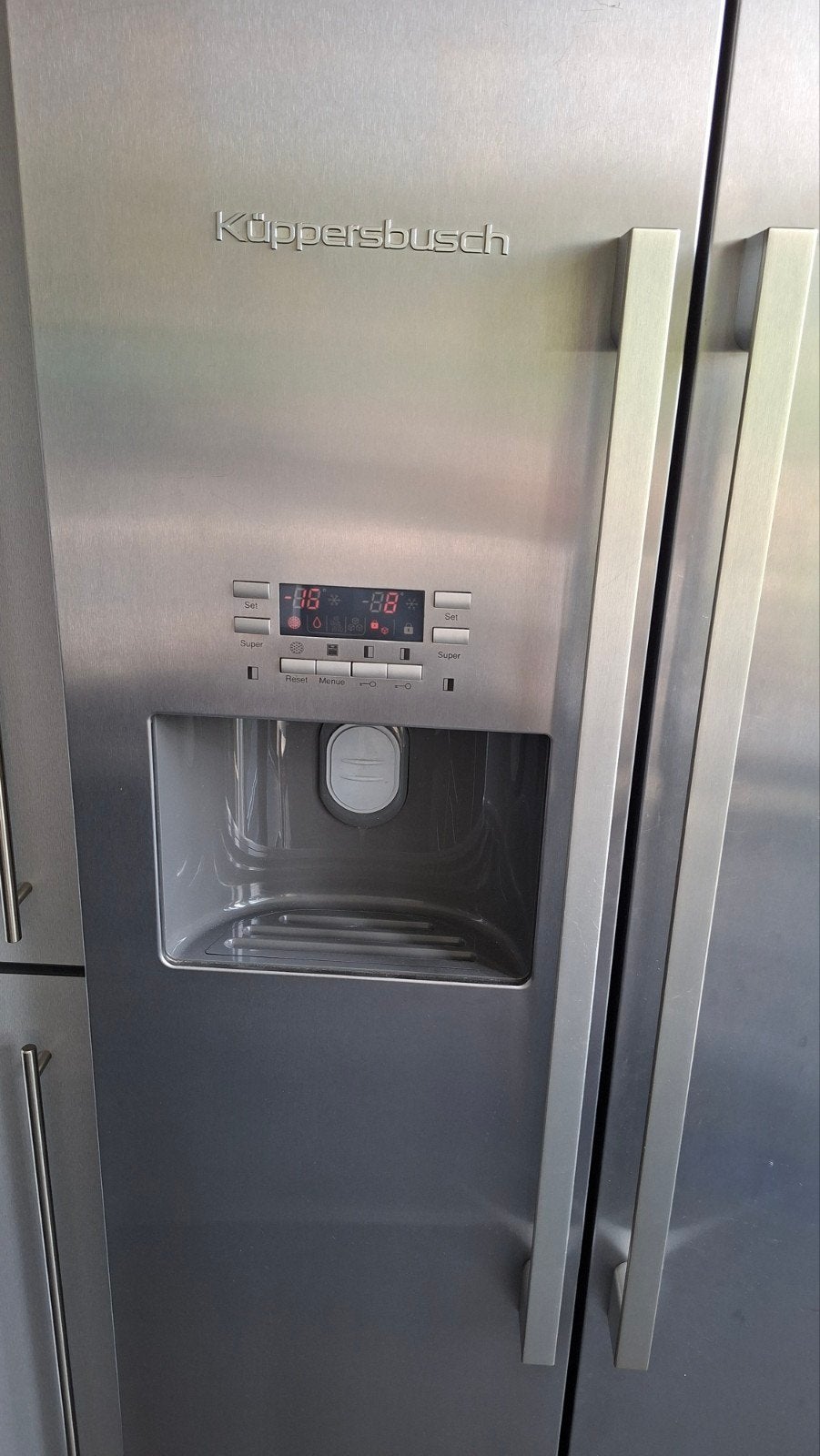 Foto 8 van Moderne keuken met hoogwaardige inbouwapparatuur
