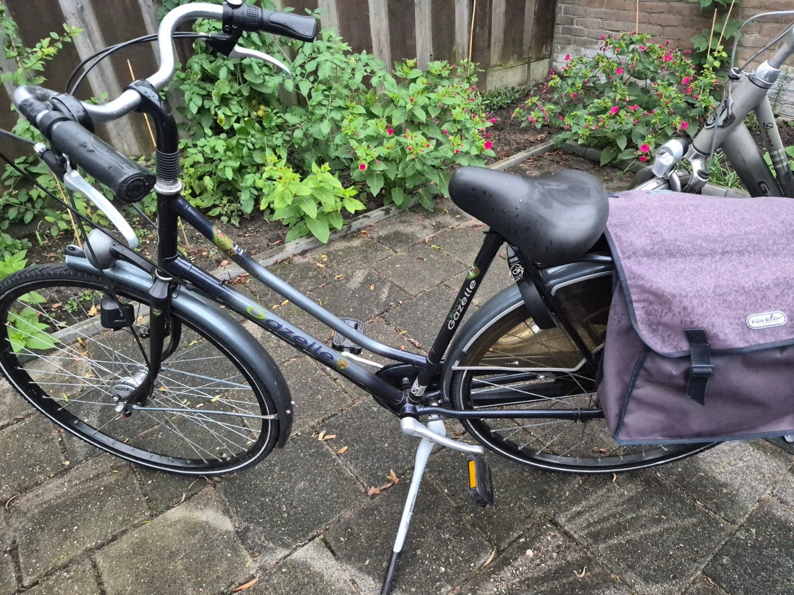Degelijke Gazelle stadsfiets met Fast Rider fietstassen, Fietsen en Brommers, Ophalen of Verzenden