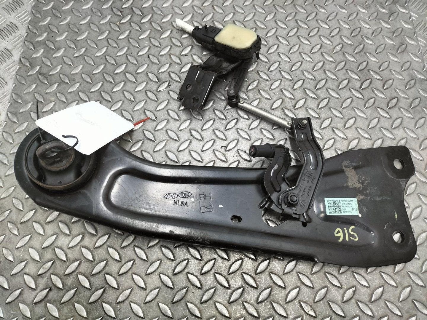 Foto 3 van HYUNDAI KONA SX2 EV Premium 64 kWh DRAAGARM ONDER RA 2019