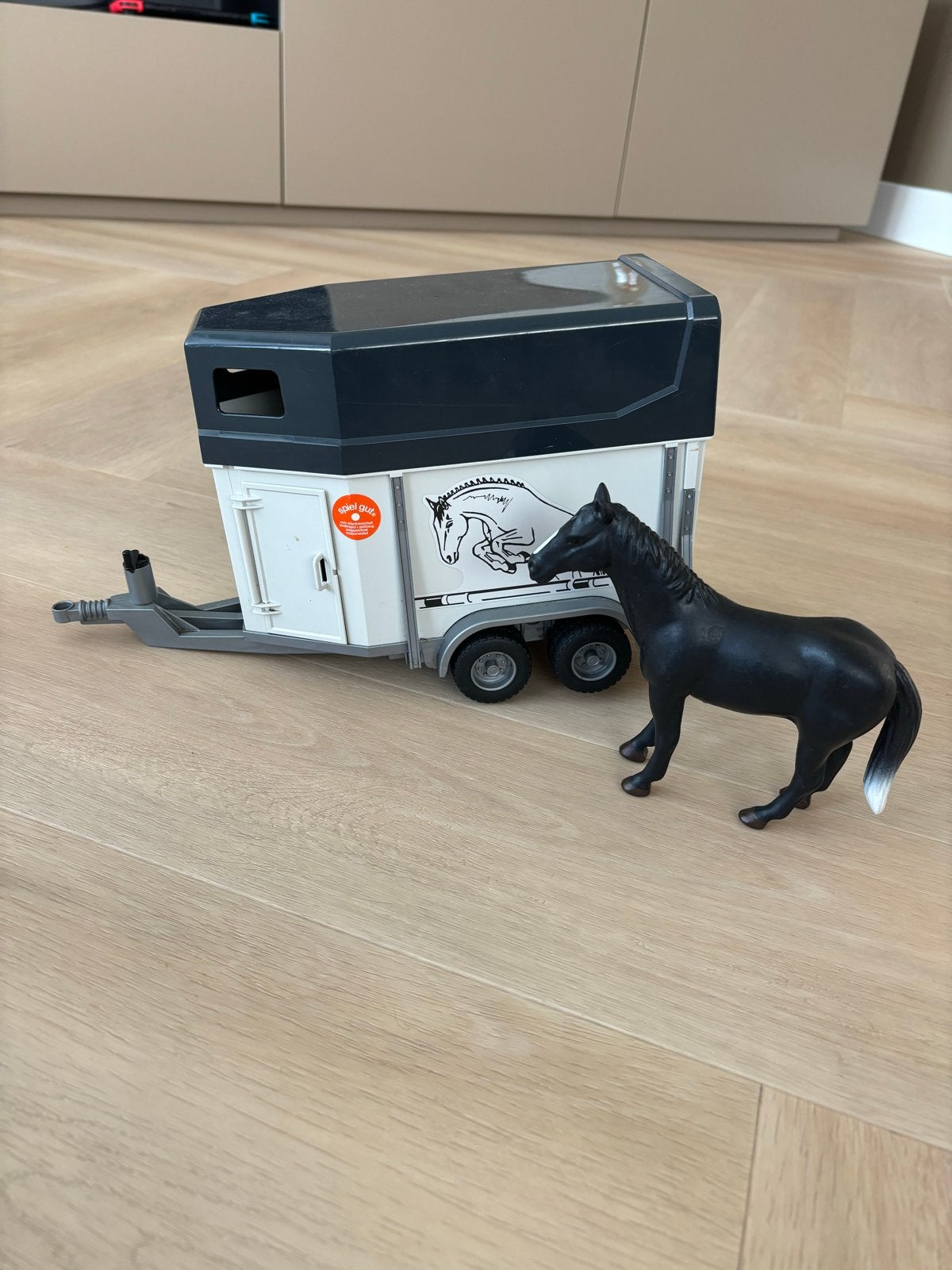 Bruder paardentrailer met paard, Ophalen, Gebruikt