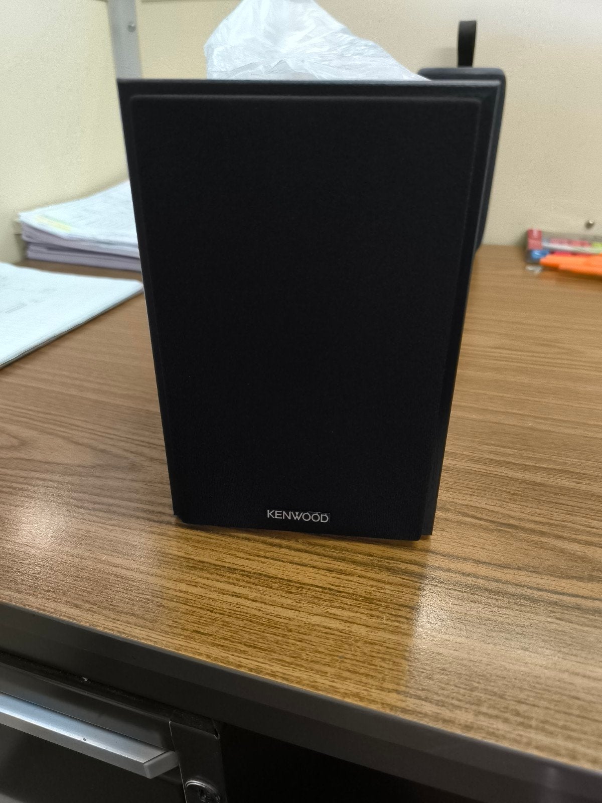 Kenwood Speaker -30W, Ophalen of Verzenden, Gebruikt, Minder dan 60 watt, Boekenplank luidspreker