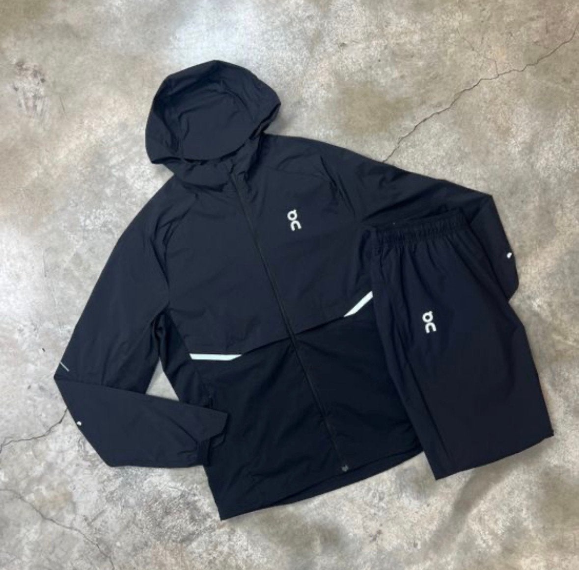 On Running hardloopjack en broek - Maat M, Maat 48/50 (M), Zwart, Ophalen of Verzenden, Zo goed als nieuw