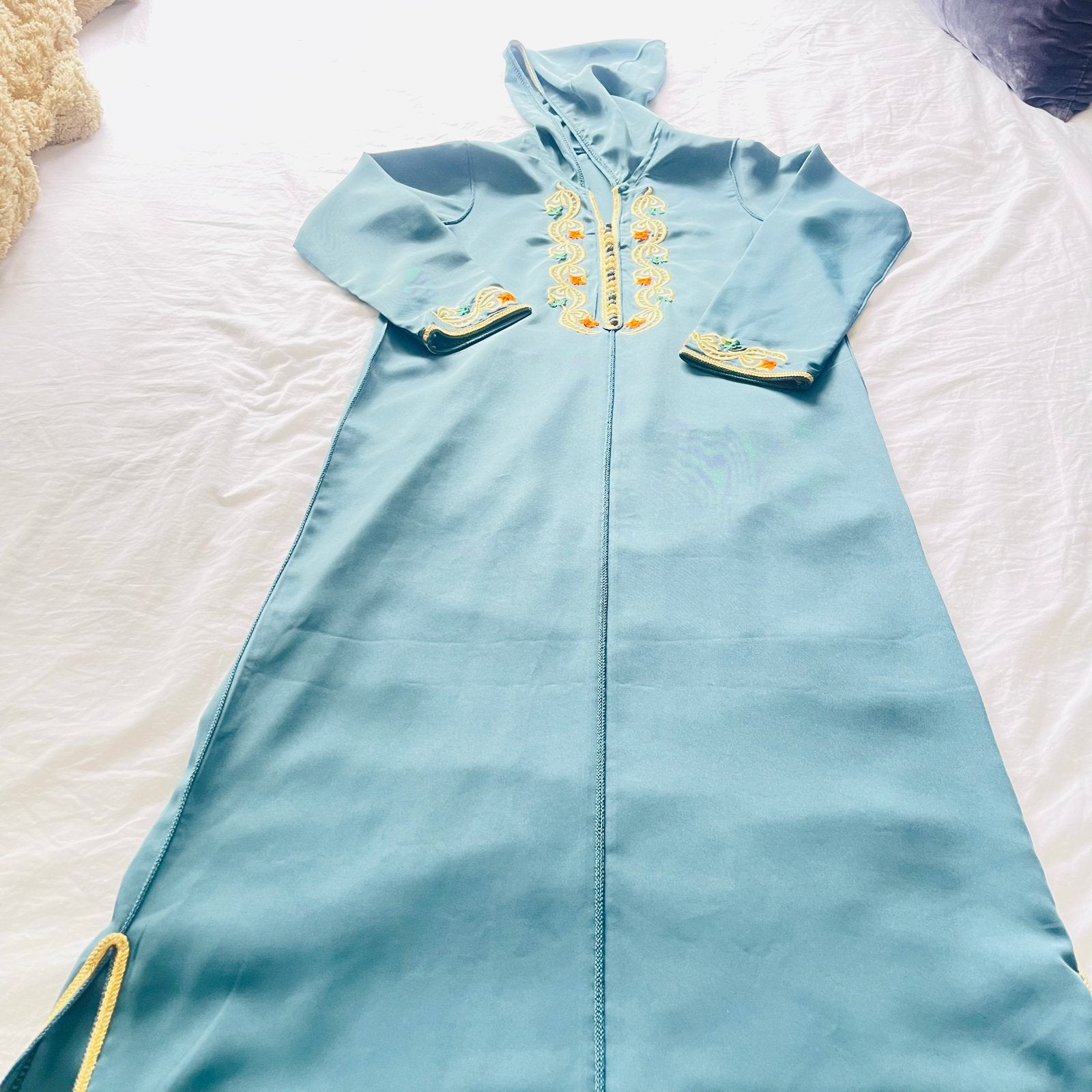 Elegante Marokkaanse Kaftan met Capuchon en Borduurwerk, Kinderen en Baby's, Ophalen of Verzenden, Zo goed als nieuw, Meisje, Jas