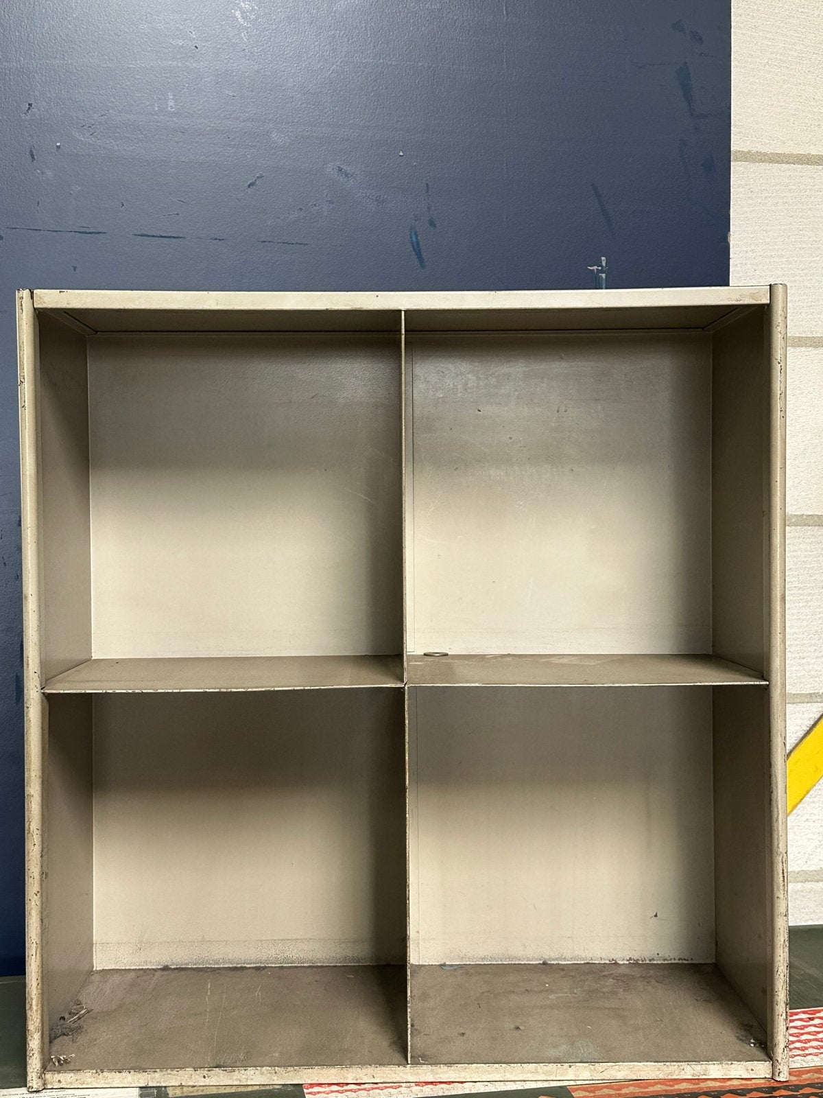 Metalen vakkenkast - Industrieel design, Ophalen, Met plank(en), Gebruikt, 100 tot 150 cm