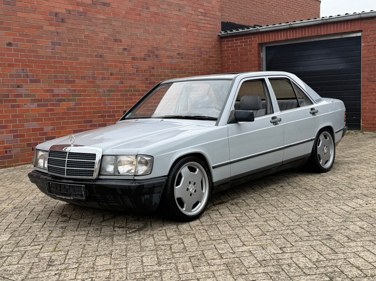 Mercedes Benz 190E 2.0 1987 Grijs Oldtimer belastingvrij, Auto's, 122 pk, Mercedes-Benz, Bedrijf, Sedan