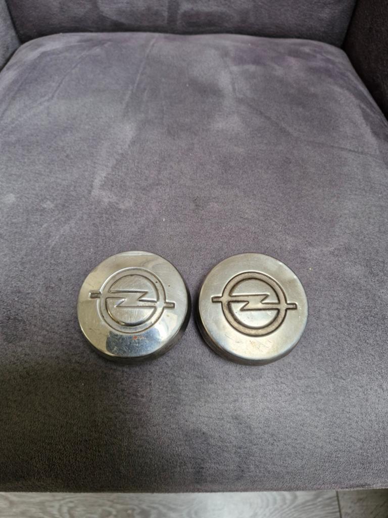 2 Nette Opel naaf doppen, Ophalen of Verzenden, Opel