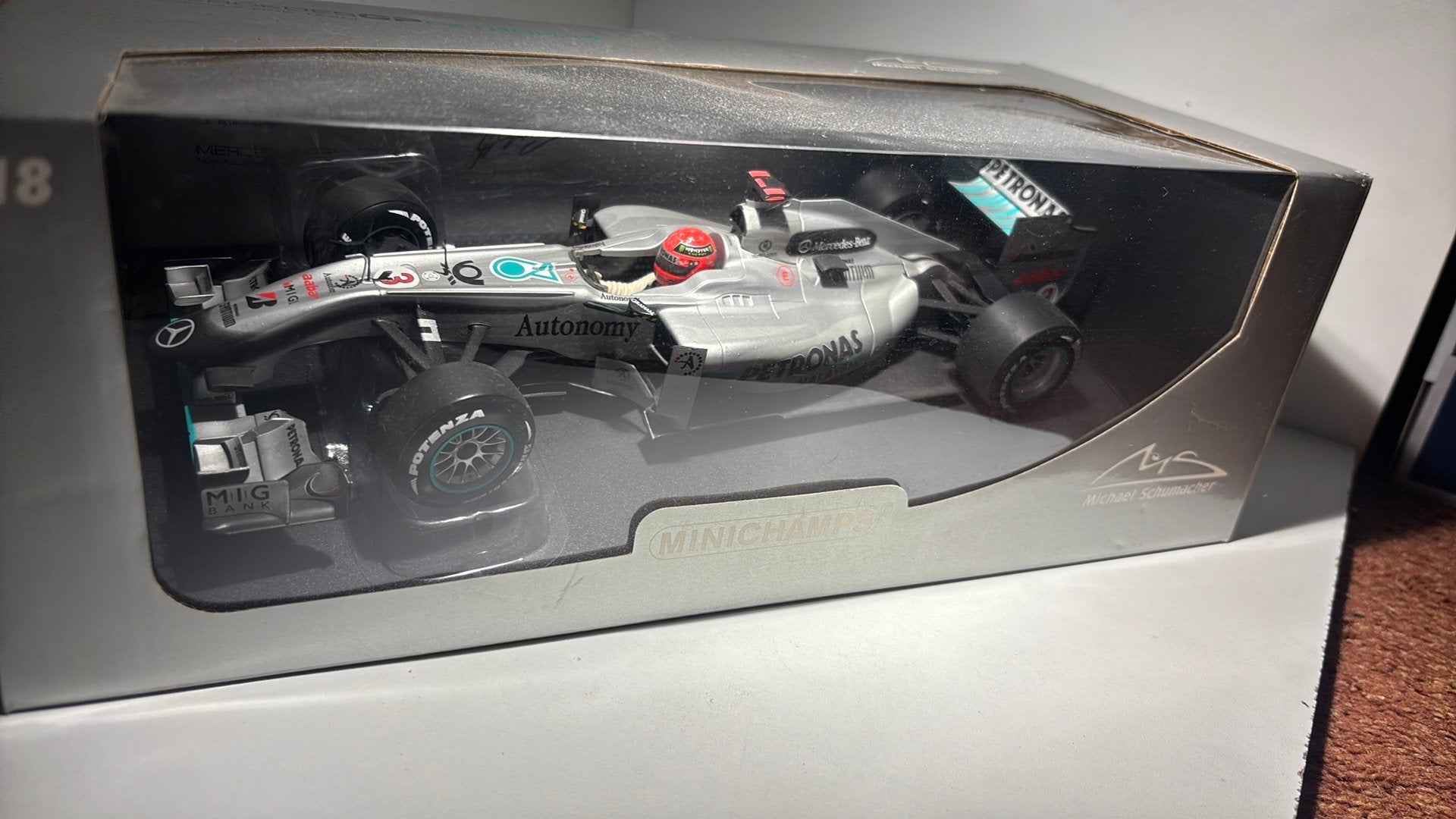 F1 mercedes w01 m.Schumacher 2010 minichamps 1.18, Ophalen of Verzenden, MiniChamps, A, A