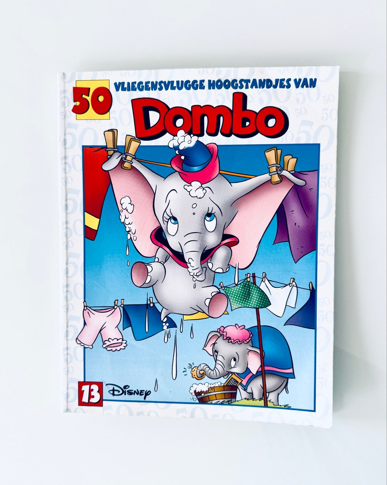 50 Vliegensvlugge Hoogstandjes van Dumbo Disney, Boeken, Eén stripboek, Ophalen, Zo goed als nieuw