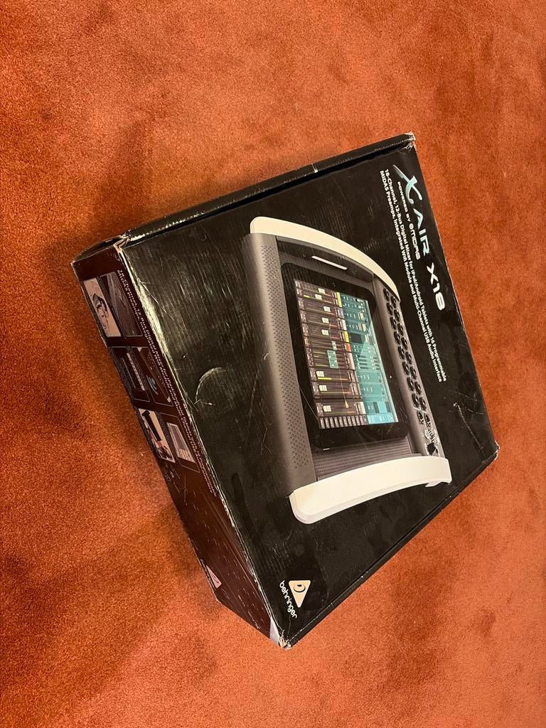 Behringer X AIR X18 Digitale Mixer voor iPad/Android, Muziek en Instrumenten, Mengpanelen, Ophalen of Verzenden, Zo goed als nieuw