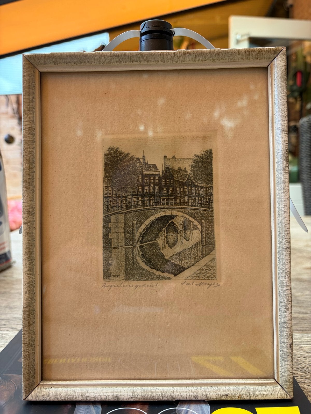 Ingelijste ets van de Reguliersgracht, 23x18 cm, Ophalen of Verzenden, Stadsgezicht, Ets, Ingelijst