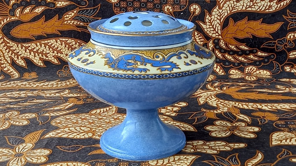 Mooie oude rose bowl uit Engeland van Ming porselein 17 cm., Ophalen of Verzenden