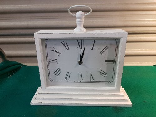 klok wit van hout, romijnse cijfers, Ophalen of Verzenden, 'T Olde Gre-j, Info@toldegrej.nl, Endepoelstraat 20f Didam