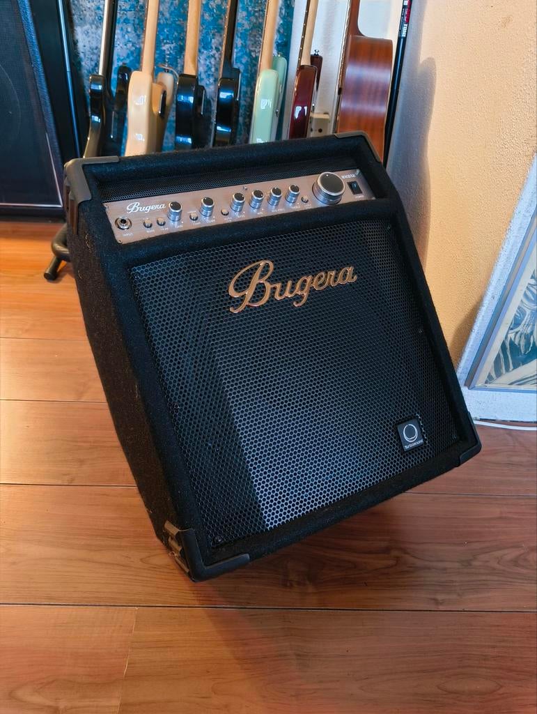 Bugera BXD12 basversterker, Ophalen, Zo goed als nieuw, Basgitaar, 100 watt of meer