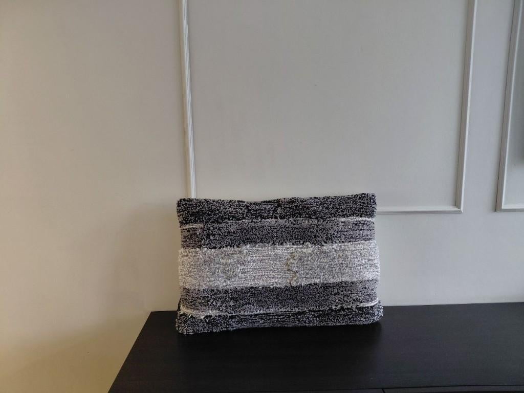 Lifestyle - Kussen QUINCY  - 40x60 cm - Grey, Huis en Inrichting, Woonaccessoires | Kussens, Ophalen of Verzenden, Nieuw, Grijs