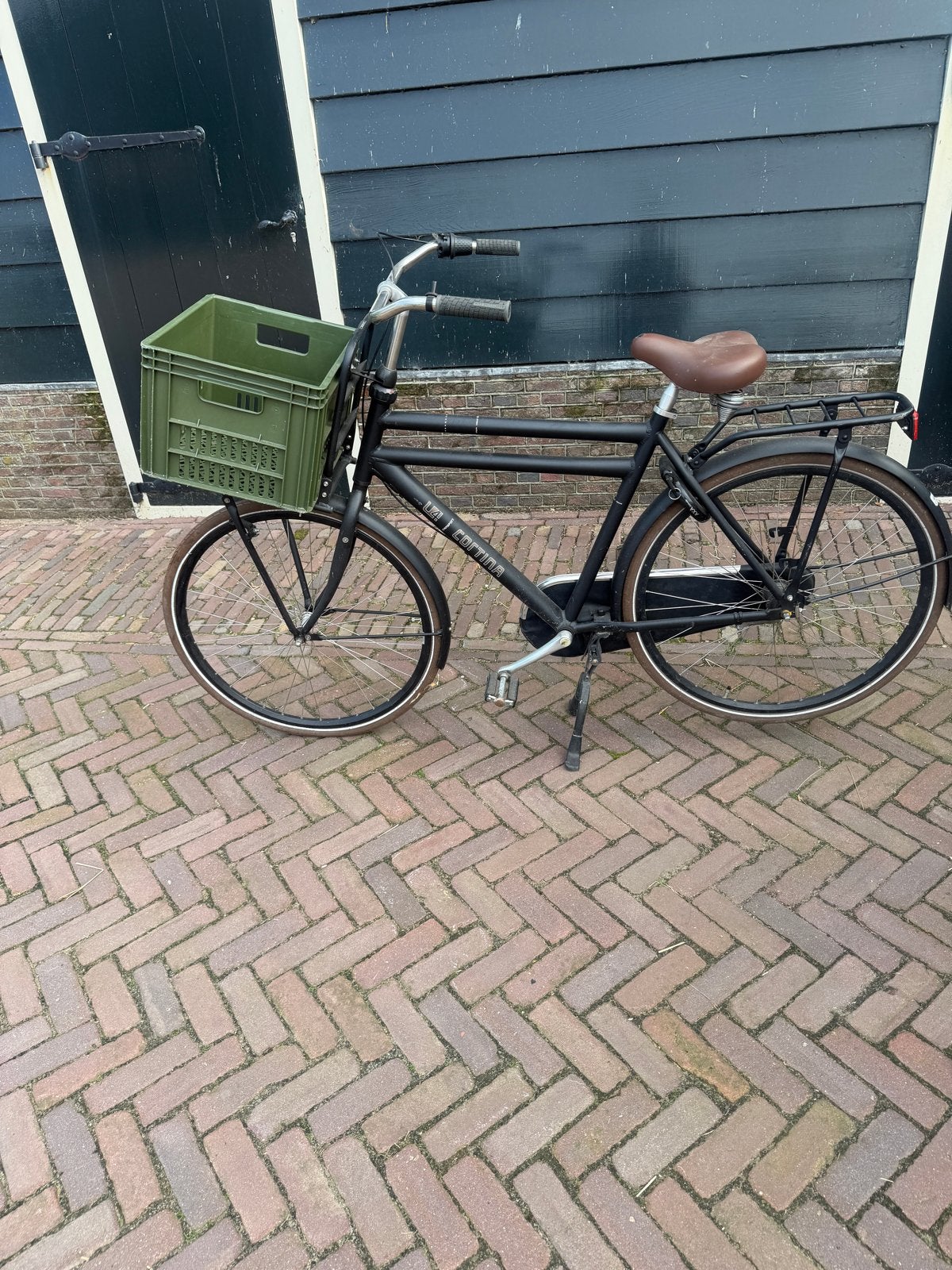 Cortina U4 Transportfiets - Zwart met krat, Terugtraprem, Gebruikt, Versnellingen, 53 tot 57 cm