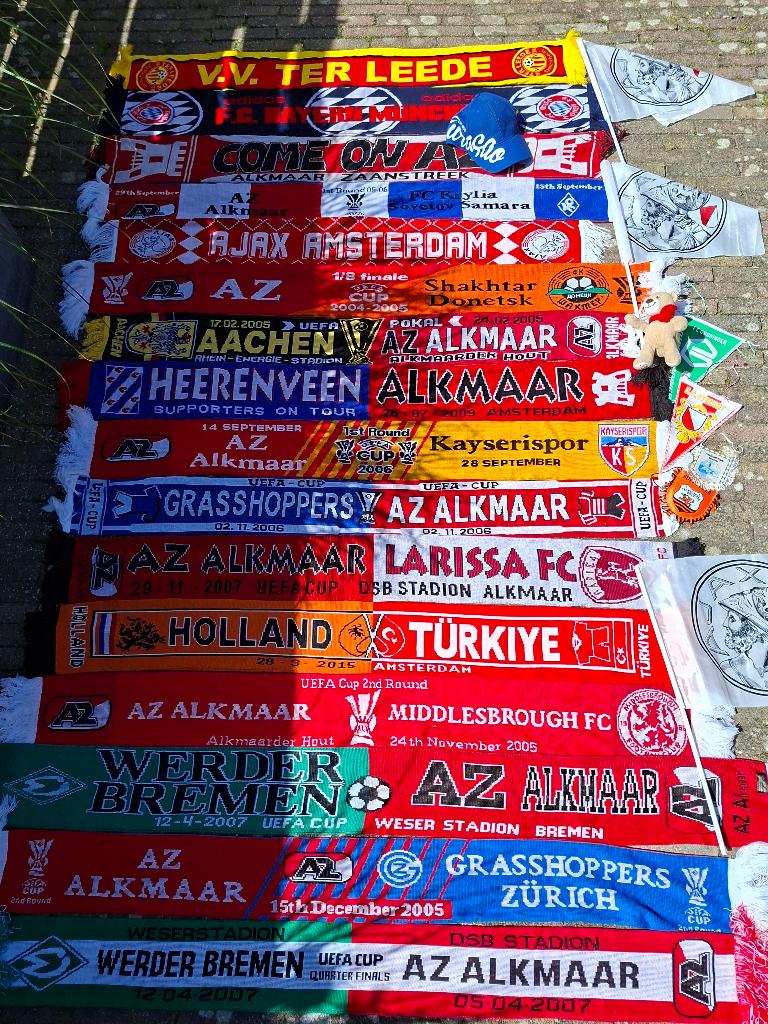 Verzameling voetbal sjaals etc., Ophalen of Verzenden, Zo goed als nieuw, Buitenlandse clubs, Vaantje of Sjaal