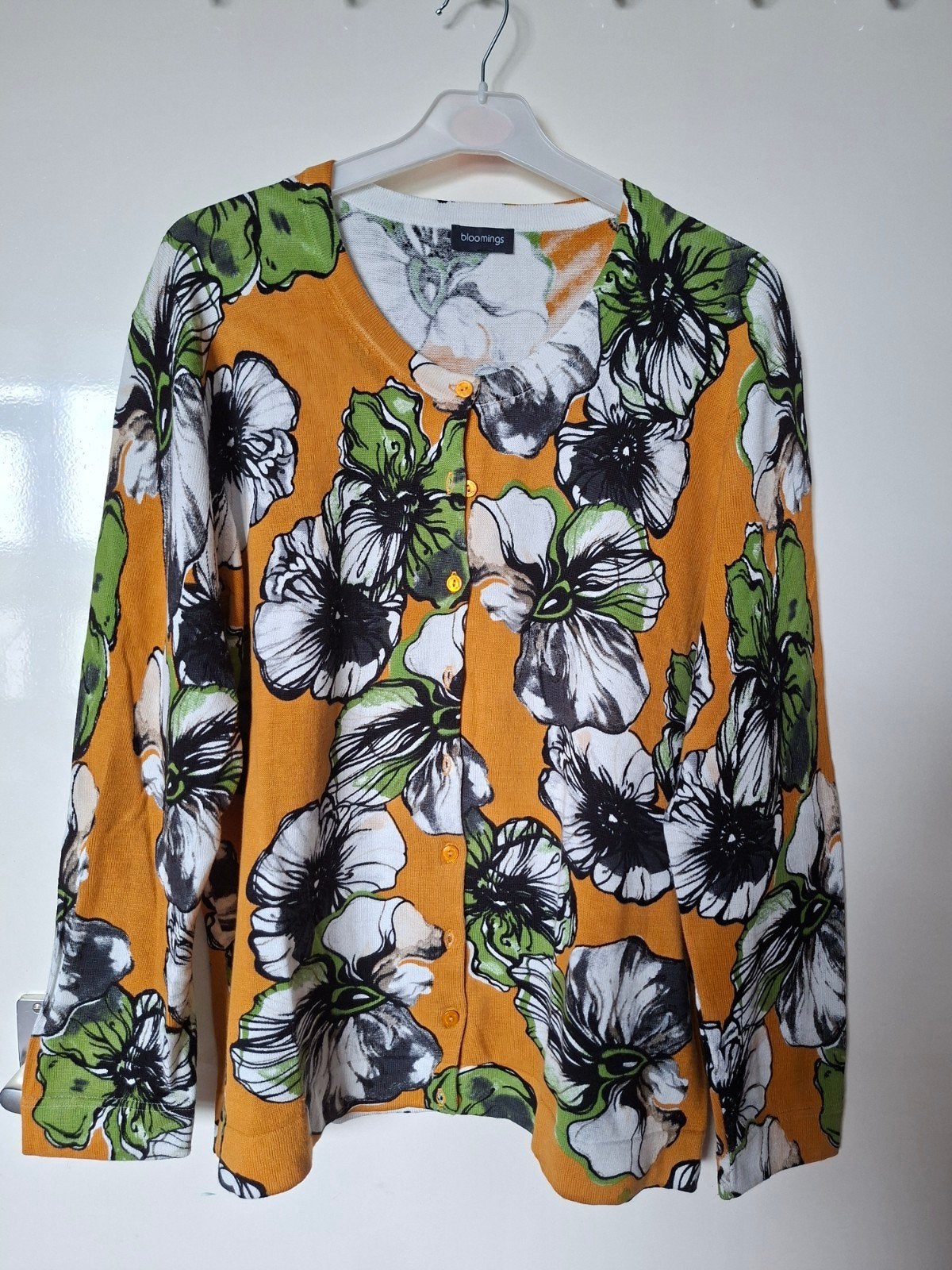 Prachtig okergeel Bloomings vest met bloemen, maat L, Geel, Maat 42/44 (L), Ophalen of Verzenden, Zo goed als nieuw