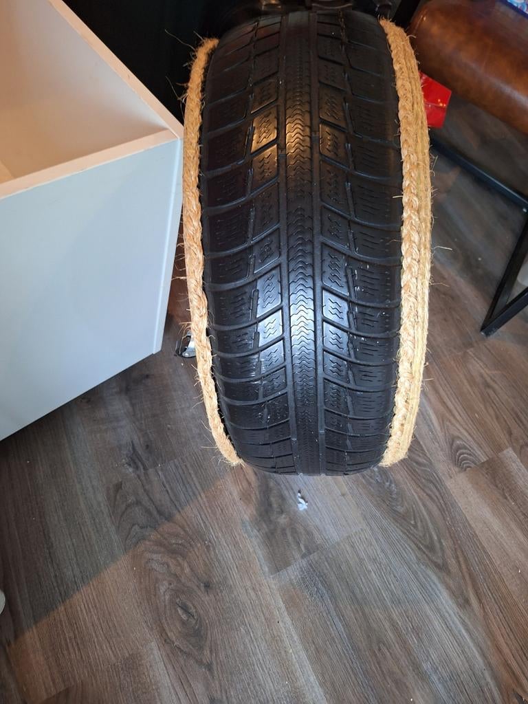 Unieke salontafel van autoband met wieltjes, Ophalen of Verzenden