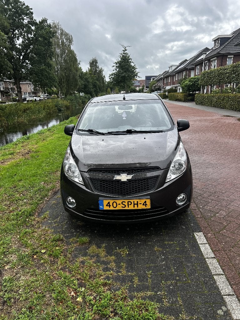 Chevrolet Spark Bi Fuel LPG Nieuwe APK NAP Zuinig  Rijklaar, Auto's, Euro 5, 37 €/maand, 4 cilinders, Bruin
