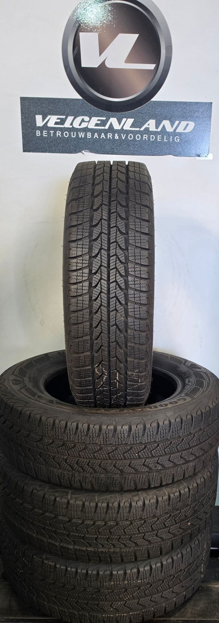 Goodyear Ultragrip Cargo 215-65-16 C  2156516C  215/65R16C, -, Band(en), -, Bestelwagen
