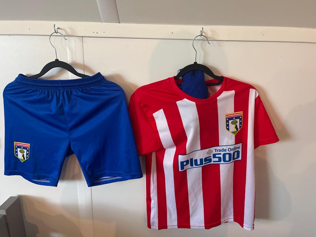 Griezmann voetbalshirt maat 152 compleet setje, Ophalen, Zo goed als nieuw
