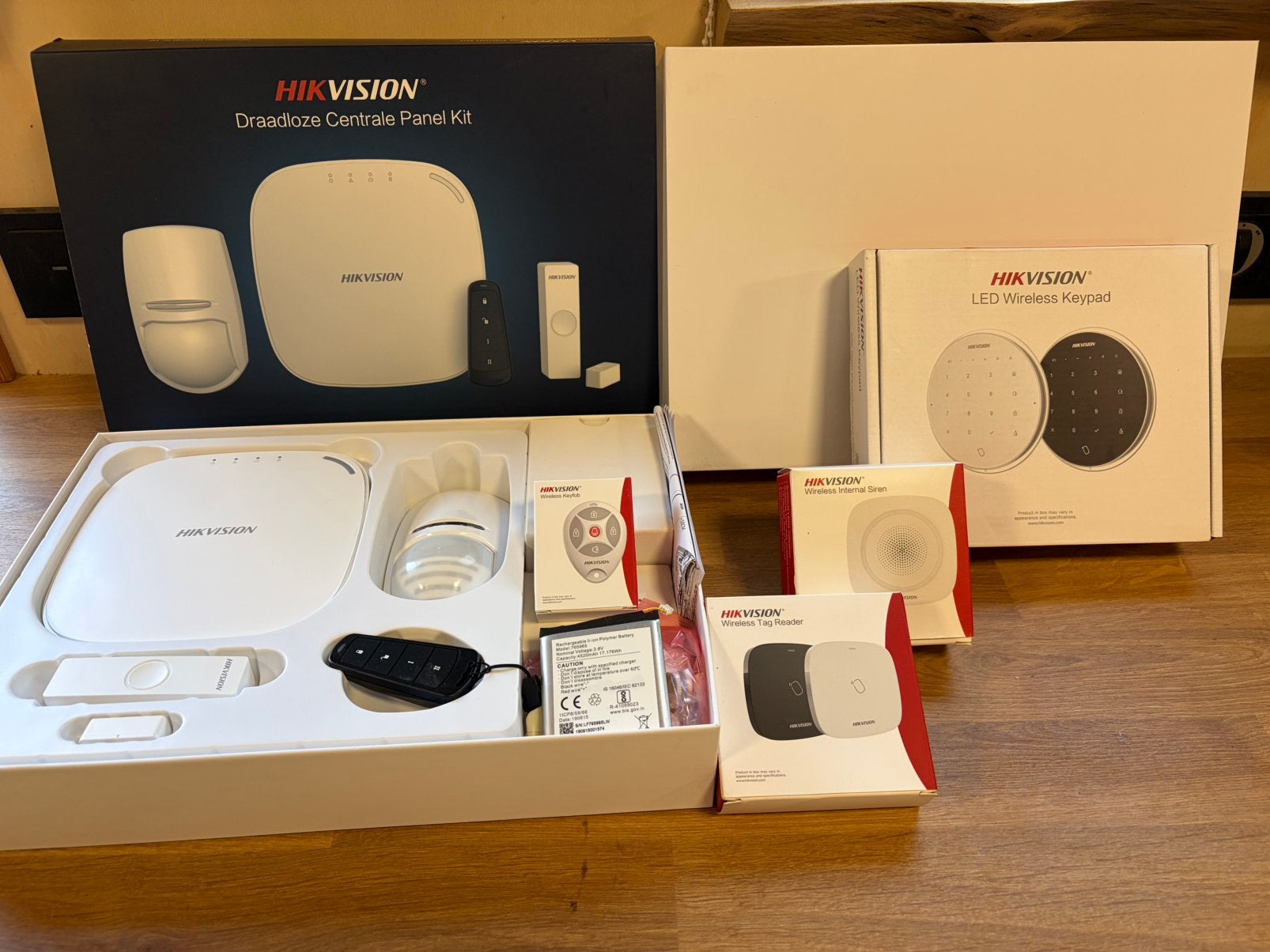 Hikvision AX PRO Draadloos Alarmsysteem, Beweging, Draadloos, Nieuw, Ophalen of Verzenden