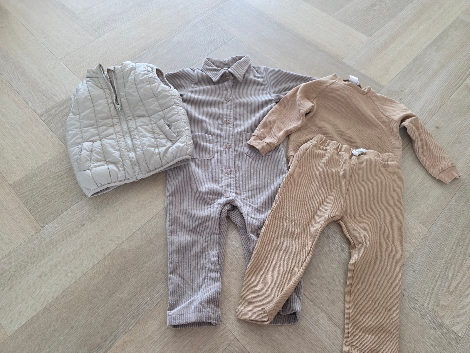 Leuke kledingset jongens maat 86, Zeeman, Ophalen of Verzenden, Zo goed als nieuw, Setje