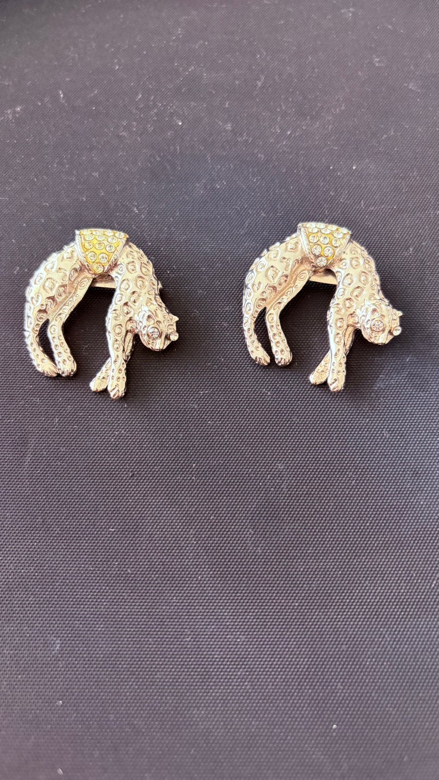 Panter Broche met strassteentjes en veiligheidssluiting, Ophalen of Verzenden, Zo goed als nieuw, Transport