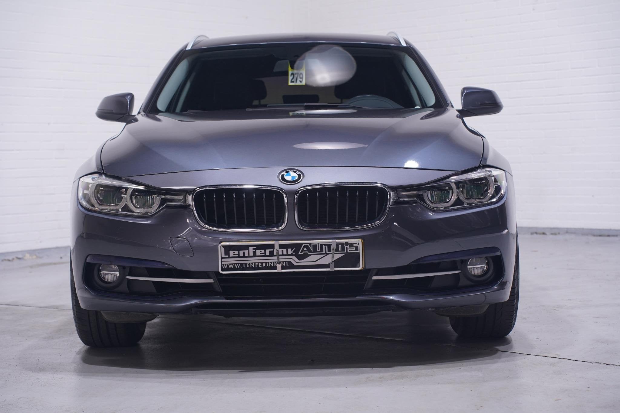 BMW 3-serie Touring 320i Corporate Lease High Executive NAP, Automaat, 1998 cc, Achterwielaandrijving, 4 cilinders
