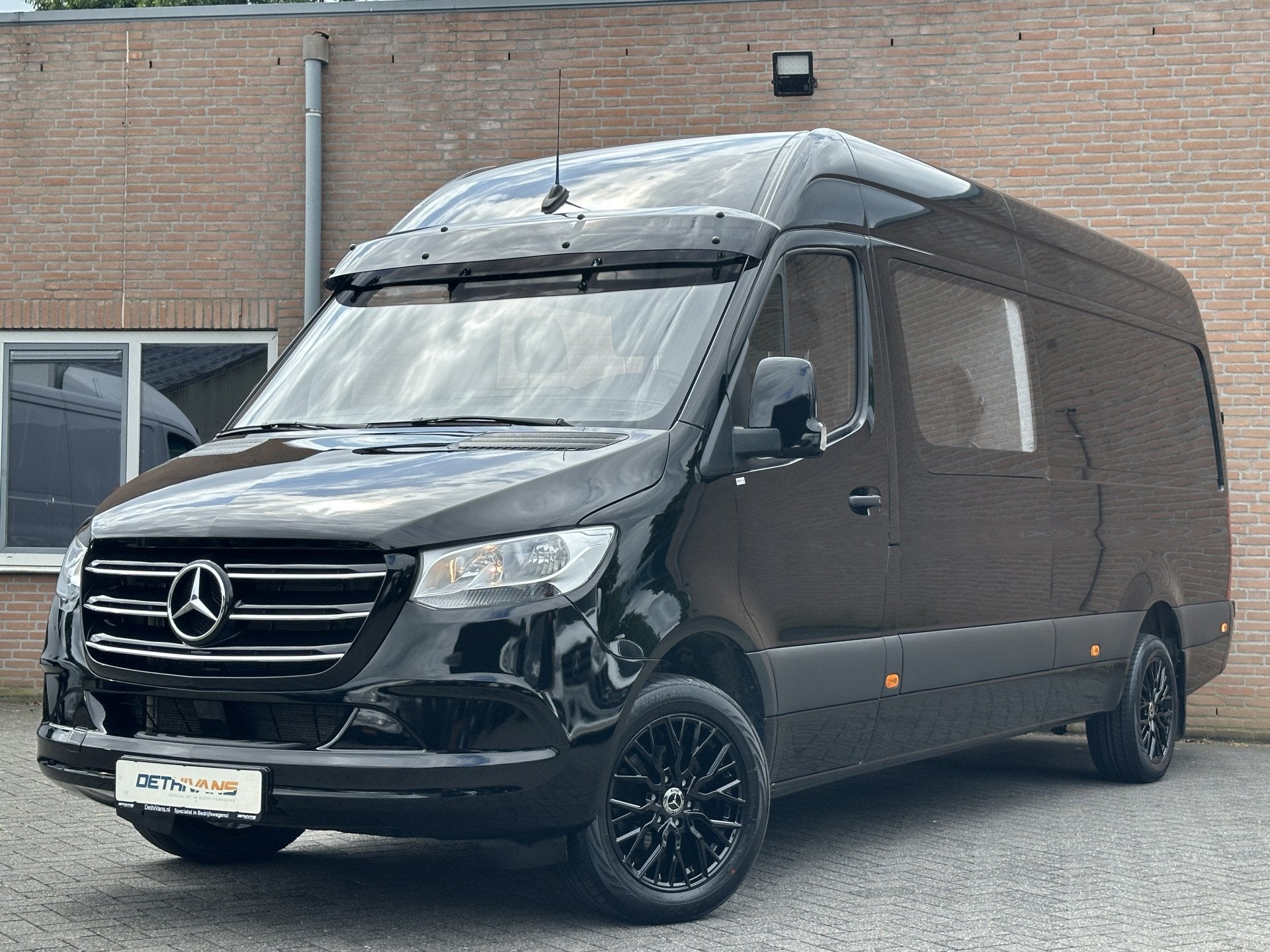 Foto 23 van Mercedes-Benz Sprinter 317CDI 170PK L3H2 Dubbelcabine 6-Pers